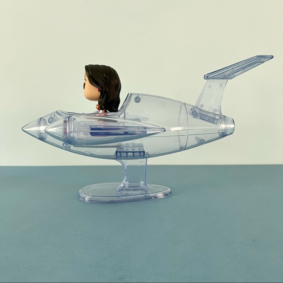 Funko Pop Rides Wonder Woman Invisible Jet Set - Picture 4 of 8